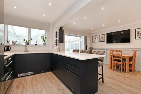 3 bedroom detached house for sale, Cheetham Avenue, Unstone, Dronfield, Derbyshire, S18
