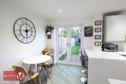 82 Beechfield Walk, Waltham Abbey, EN9 3AA