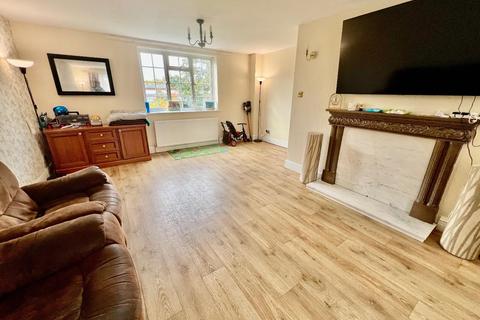 undefined, Leicester Close, Kettering