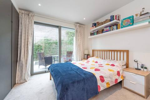 3 bedroom flat for sale, Penrose Gardens, Hampstead, London, NW3