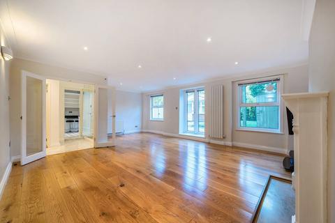 4 bedroom flat to rent, Buckland Crescent, Hampstead, London, NW3