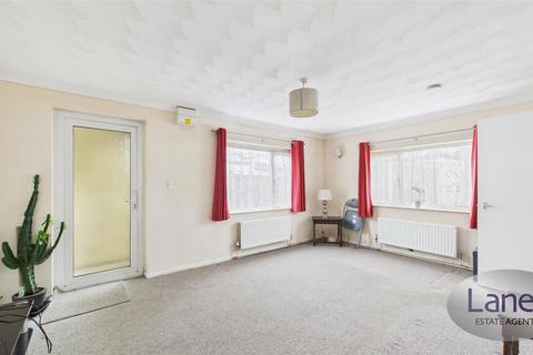 undefined, Tynemouth Drive, Enfield, EN1