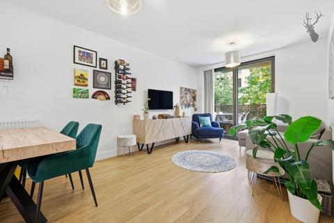 2 bedroom flat for sale, Truman Walk, E3