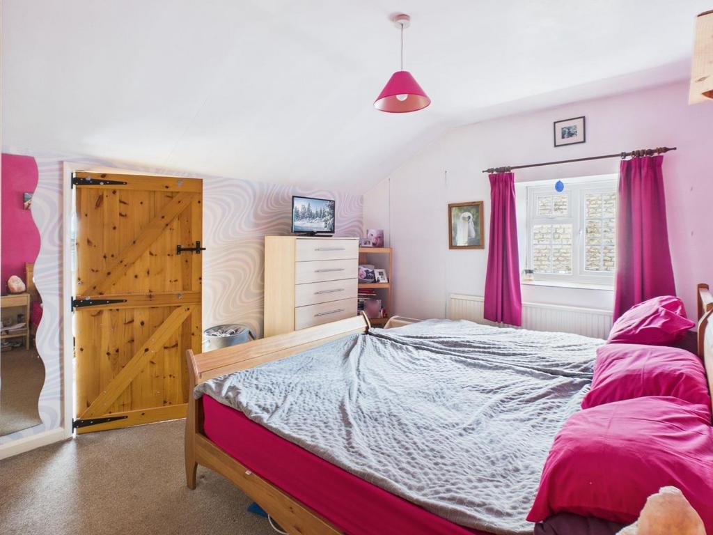 CAM04169 G0-PR0151-STILL012.jpg