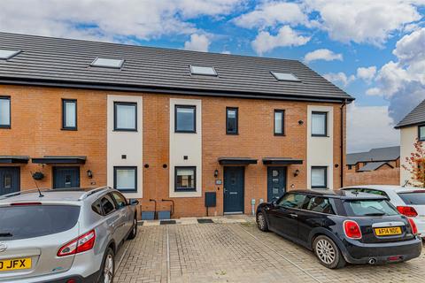 undefined, Gwern Gwynfael, Cardiff CF5
