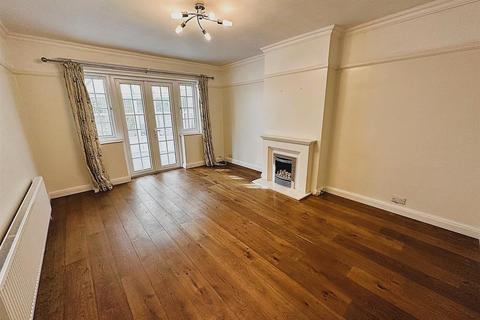 9 Woodland Way, Petts Wood, Orpington, BR5 1NB