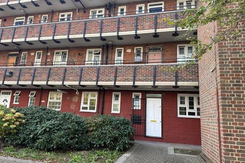 Ernest Street, London, E1
