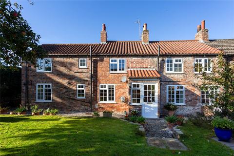 3 bedroom semi-detached house for sale, Church Lane, York YO32