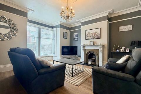 4 bedroom house to rent, Wakefield Road, Dewsbury
