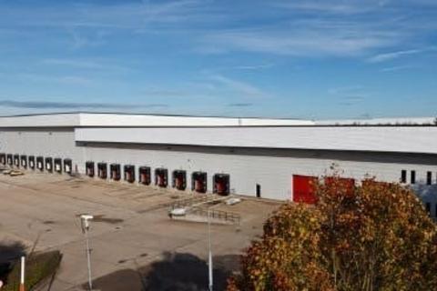 Distribution warehouse to rent, Hunter Blvd Lutterworth LE17 4XN