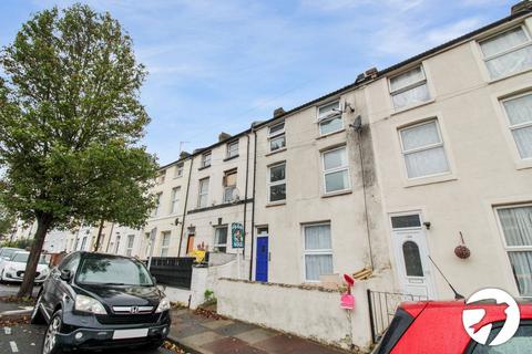 undefined, Wellington Street, Gravesend, Kent, DA12