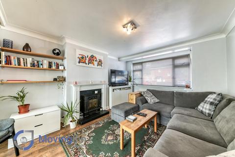 4 bedroom end of terrace house for sale, Chestnut Grove, Mitcham, CR4 1RE