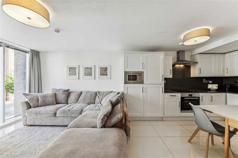 2 bedroom flat to rent, Creek Road, London SE8