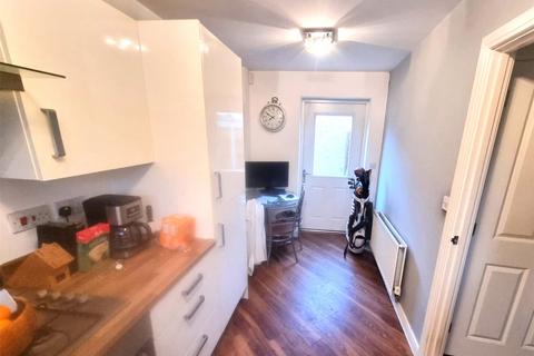 2 bedroom semi-detached house for sale, Cheapside West, Rayleigh, Essex, SS6