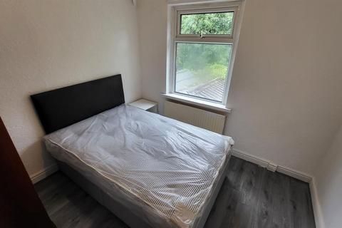undefined, Mornington Crescent, Manchester M14