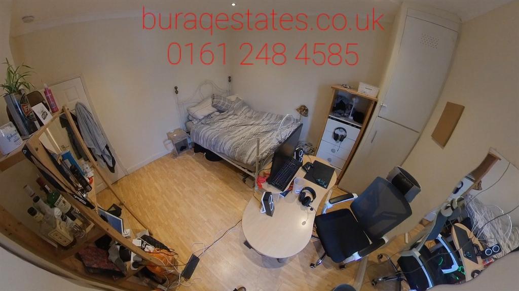 Bright single bedroom with a practical layout f...