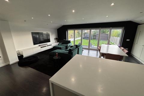 4 bedroom detached bungalow for sale, Woodbank Road, Groby, Leicester
