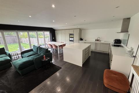 4 bedroom detached bungalow for sale, Woodbank Road, Groby, Leicester