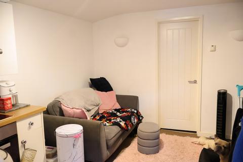 5 bedroom terraced house for sale, Zinzan Street, Reading RG1