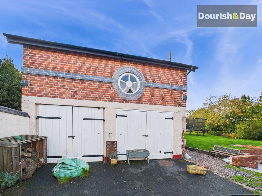 Coach House