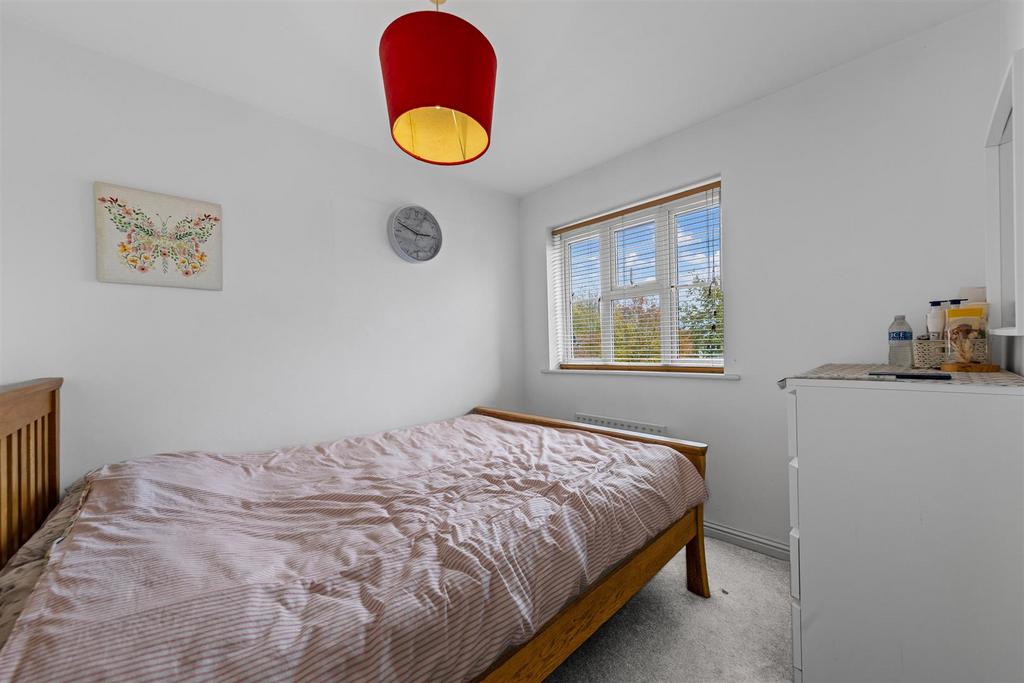 54 Hartland Ave Web26.jpg