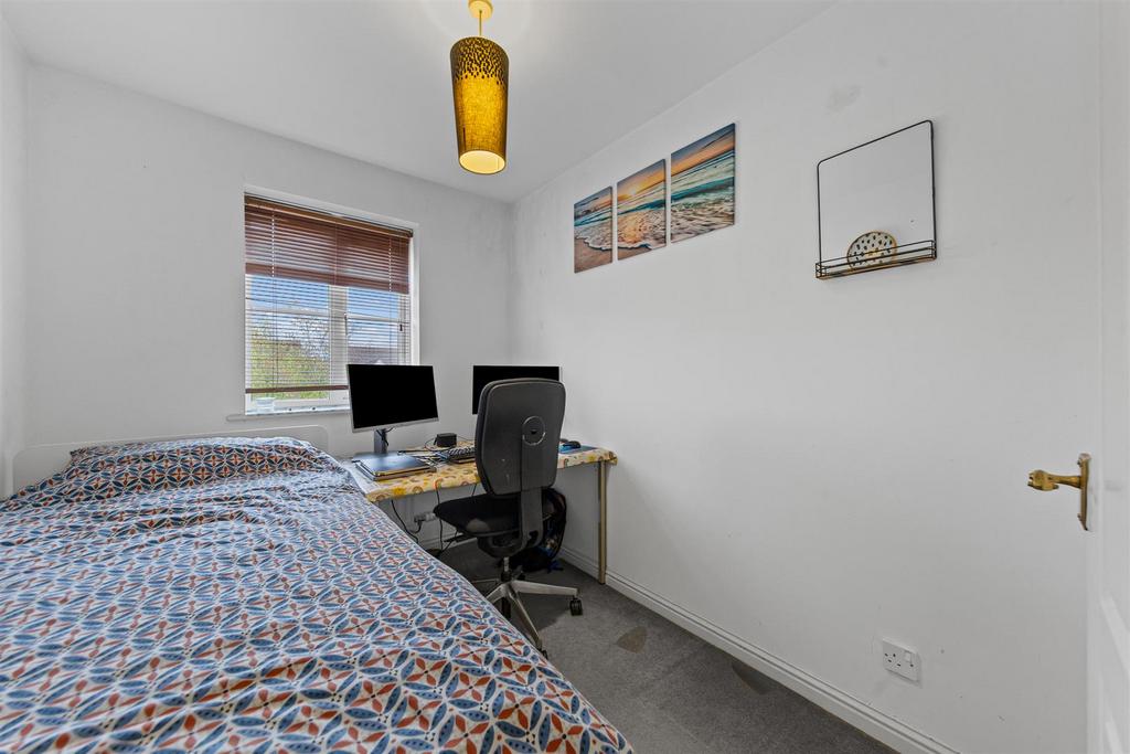 54 Hartland Ave Web27.jpg