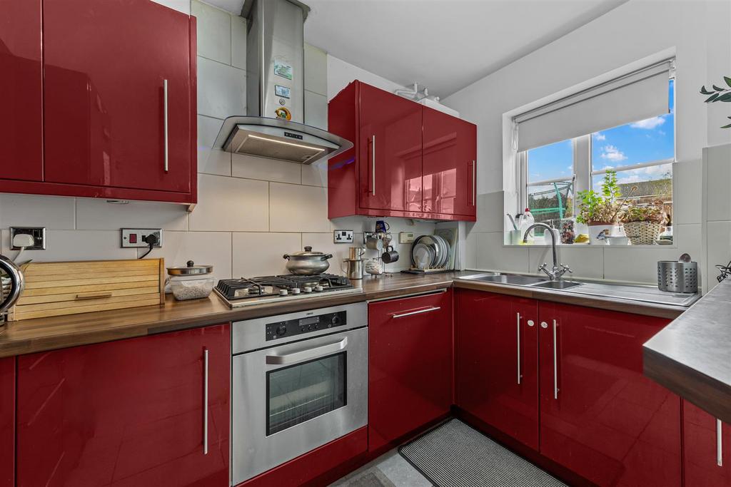 54 Hartland Ave Web16.jpg