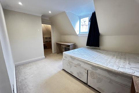 2 bedroom apartment to rent, Studland Road, Bournemouth BH4
