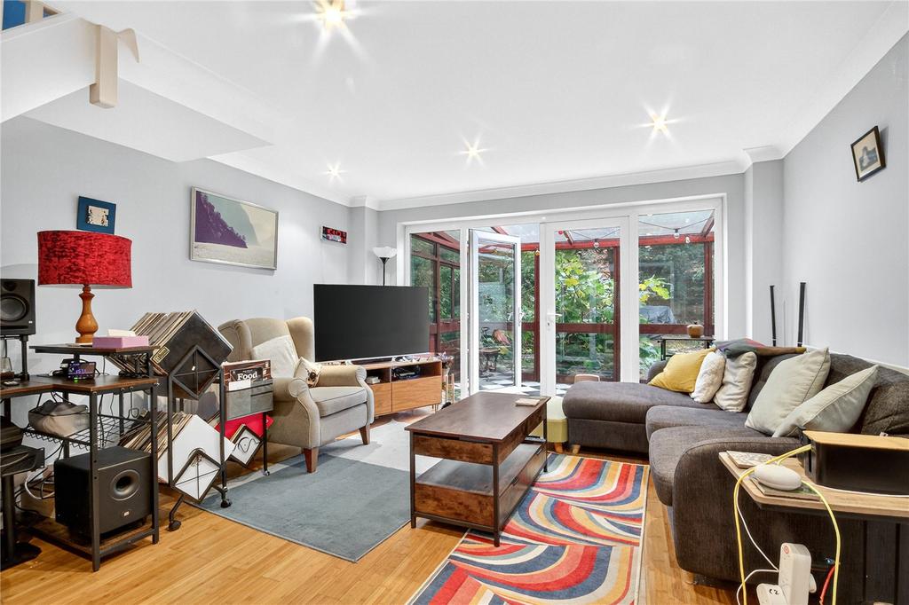 Living/Dining Room