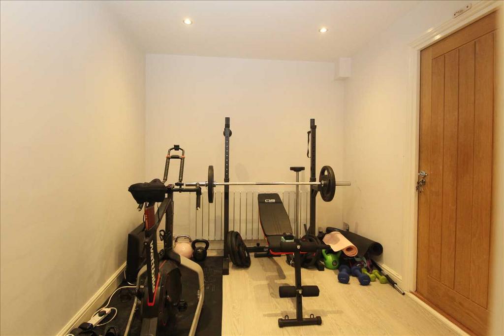 Study/Gymnasuim