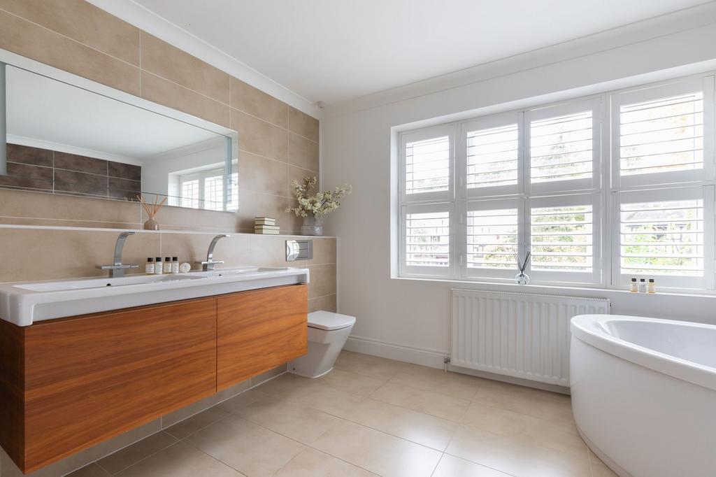 Main Bathroom