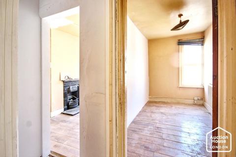 undefined, 70A St. James Road, Watford, Hertfordshire, WD18 0DX