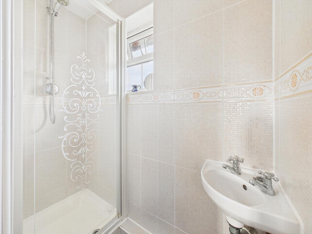 En Suite Shower Room