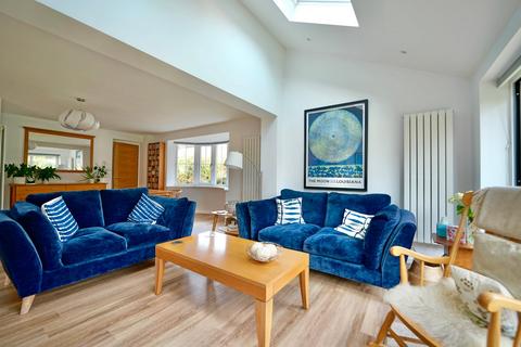 4 bedroom detached house for sale, Snowdonia Way, Hinchingbrooke Park, Huntingdon, PE29