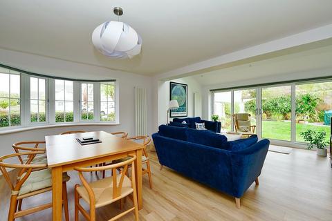 4 bedroom detached house for sale, Snowdonia Way, Hinchingbrooke Park, Huntingdon, PE29