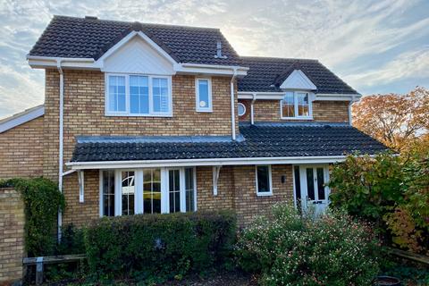 4 bedroom detached house for sale, Snowdonia Way, Hinchingbrooke Park, Huntingdon, PE29