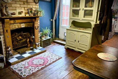 3 bedroom terraced house for sale, The Avenue, Pakefield, Lowestoft, Suffolk, NR33