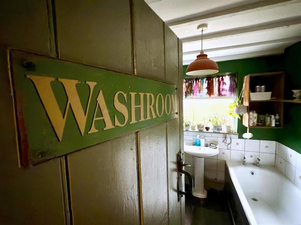 BATHROOM AREA.jpg