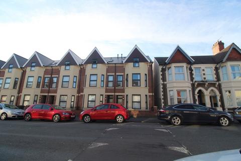 1 bedroom in a house share to rent, Cyprian house, Monthermer road CF24