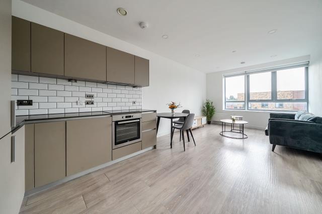 Kitchen/Dining Area
