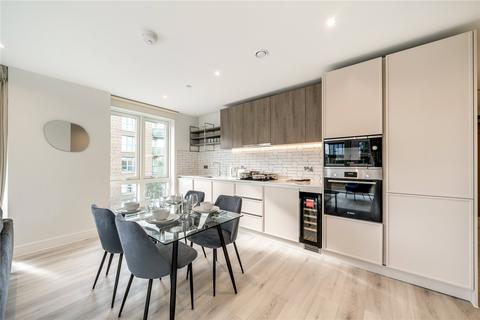 3 bedroom apartment to rent, Astell Road, London, SE3