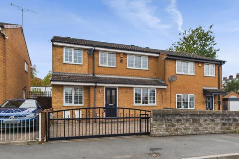 4 bedroom semi-detached house for sale - Seagrave Drive, Gleadless Townend. S12 2JR