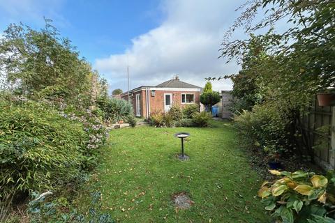10 Baytree Grove, Ramsbottom, Bury, BL0 9UF