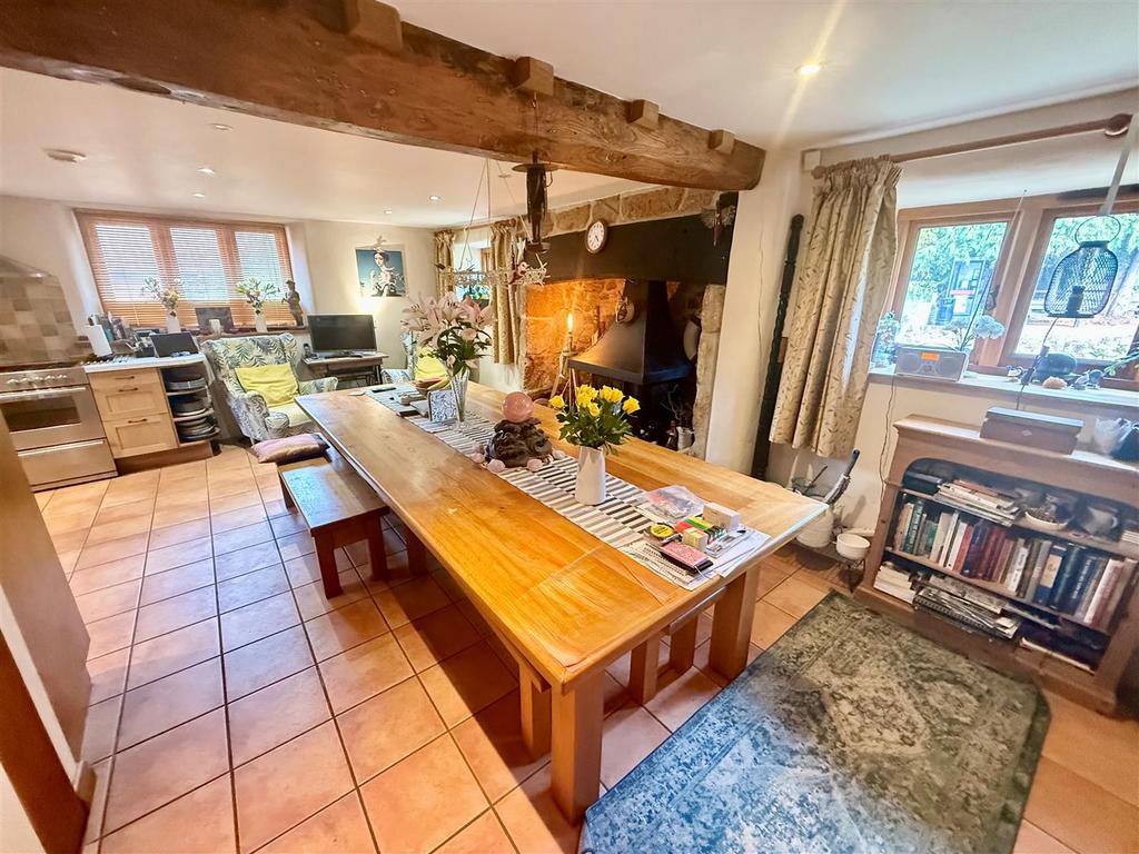 Dining room np.jpg