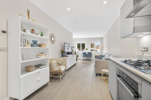 undefined, Ravenscar Road, Surbiton KT6