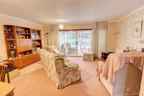 undefined, Hill Farm Way, Hazlemere HP15