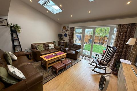 undefined, Blount Mews, Uxbridge UB10