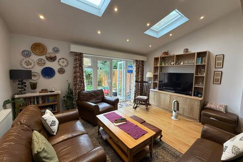undefined, Blount Mews, Uxbridge UB10