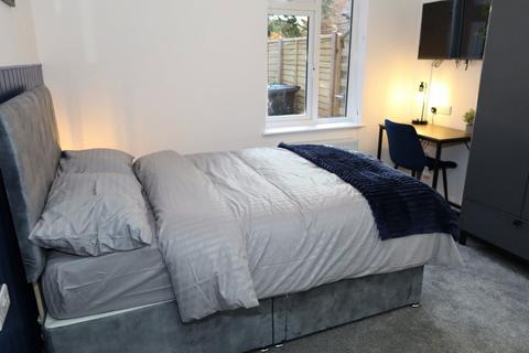 1 bedroom in a house share to rent, Room 5, Church Walk, Peterborough PE1 2TP