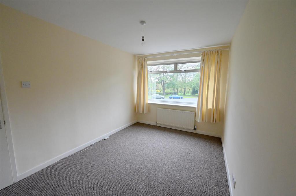 Bedroom 2.JPG